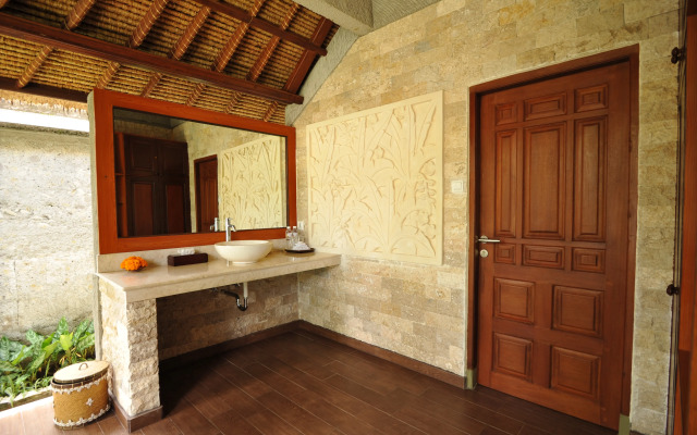 Santi Mandala Villa & Spa