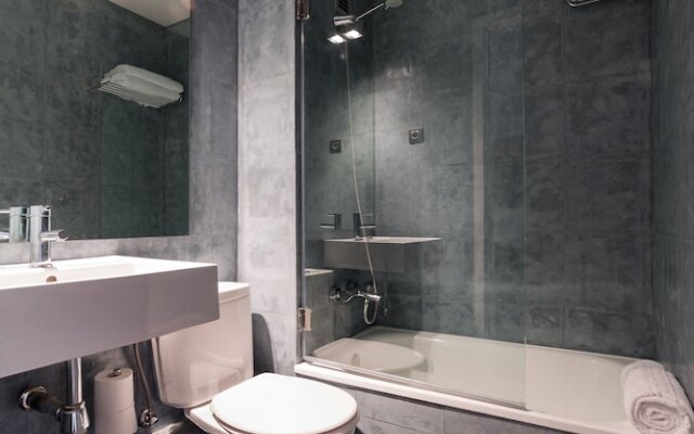 Balmes - Ático Con Piscina Privada En Barcelona