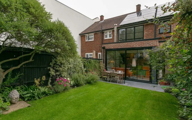 Homely 2 Bedroom House in South East London