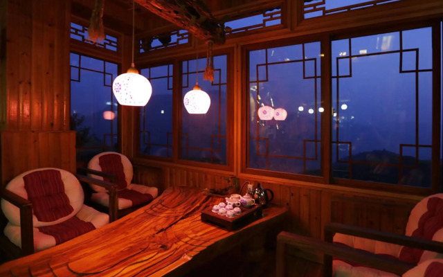 LongJi One Art Hotel