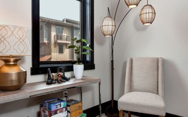 3780 Blackstone Drive Townhouse by RedAwning