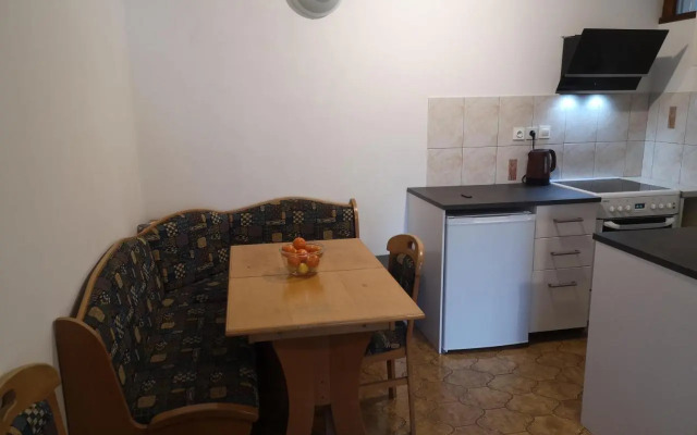 Emona Apartments