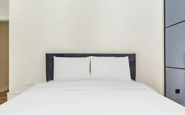 Central and Modern 2 1 Flat in Sisli