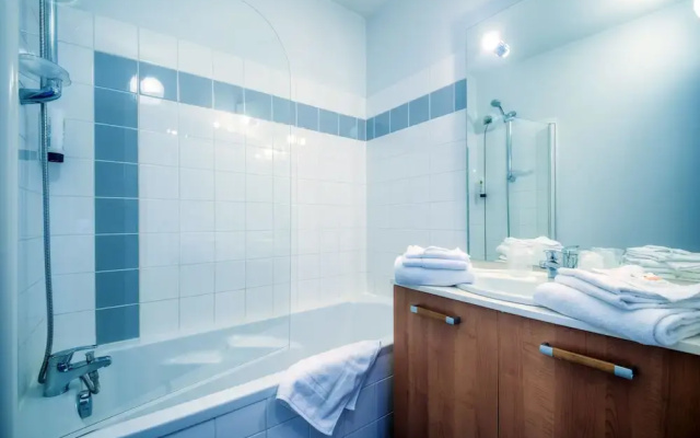 Comfort Aparthotel Saint-Nazaire Les Portes De L O