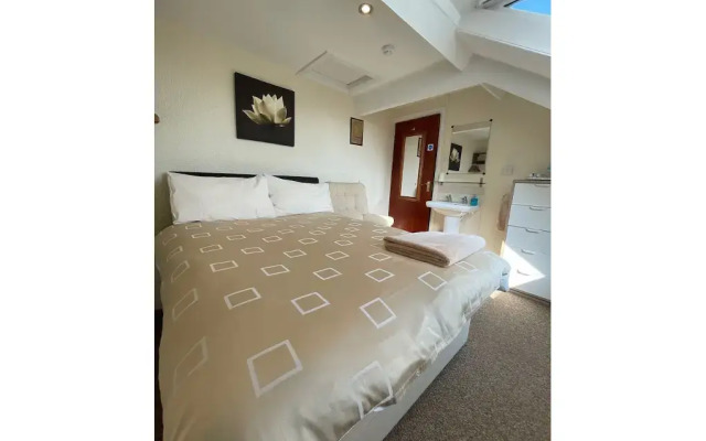 Aabba Guest House