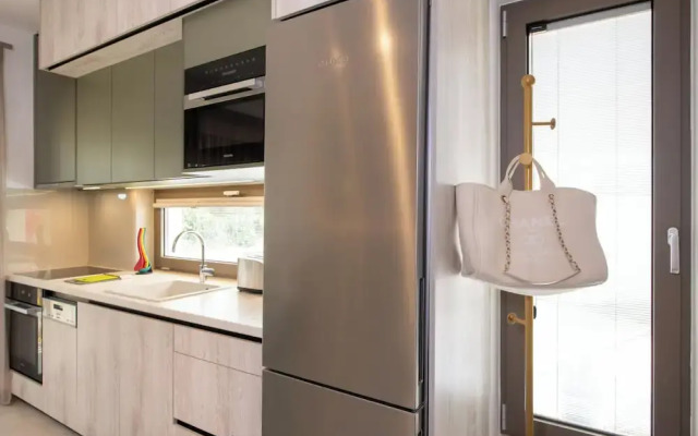 Flos Apartments