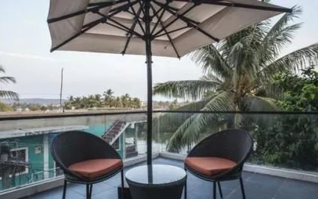 16 Degrees North,Candolim