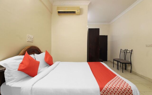 OYO 43619 Sahasra Residency