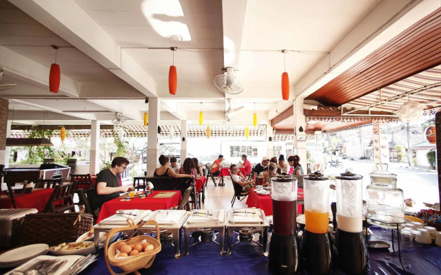 Lotus Friendly Hotel