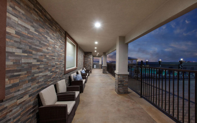 Hawthorn Extended Stay by Wyndham Odessa