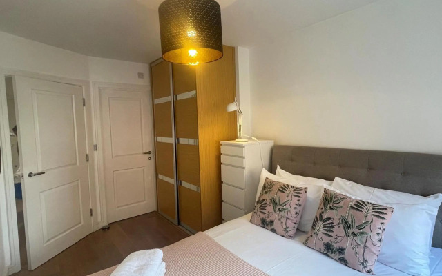 MAIDENHEAD Stylish and modern 2 bedroom apartment