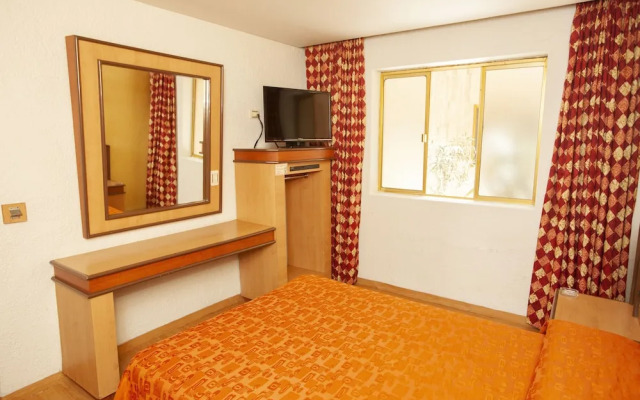 Hotel Tres Colonias - Adults Only