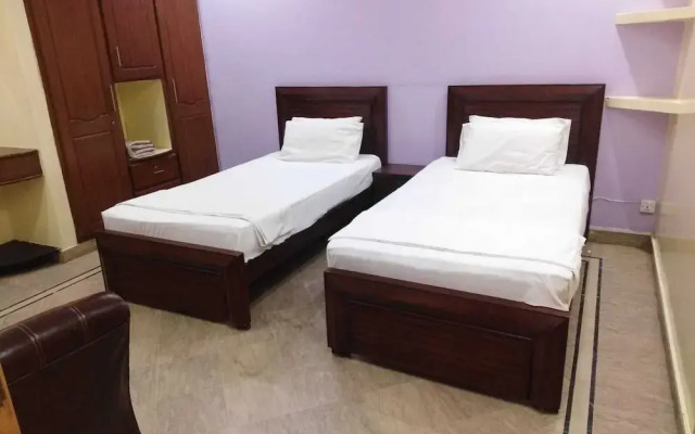 Red Lagoon Guest House