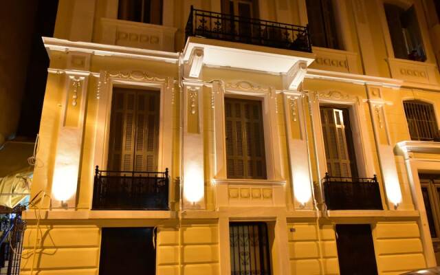 Zorbas Hotel - Hostel