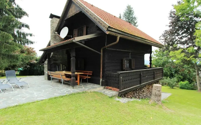 Quiet Holiday Home Near ski Resort