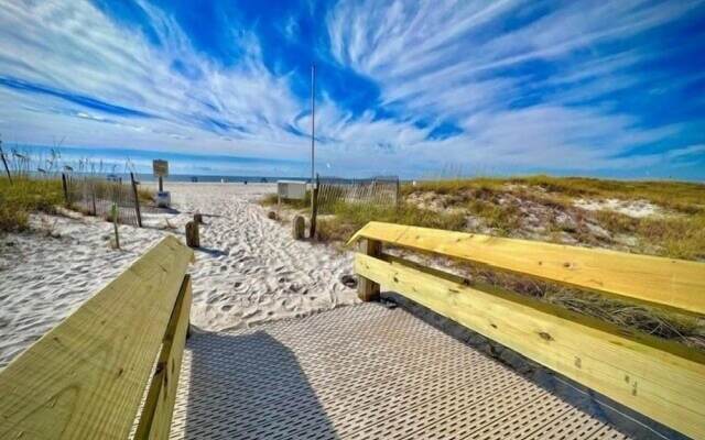 Phoenix VIII by Brett Robins Vacations