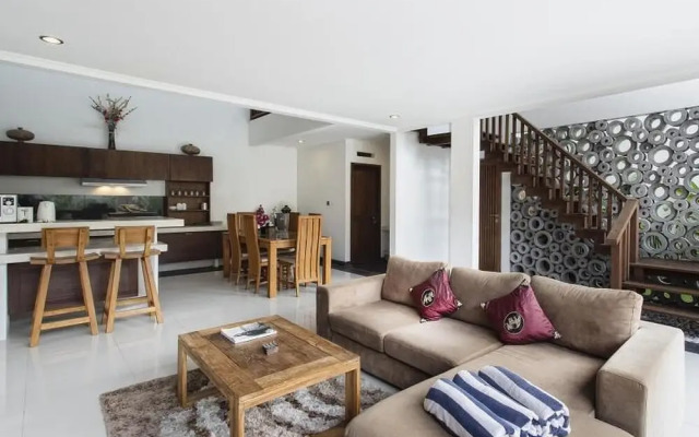 ZEN Rooms Kerobokan Tangkuban Perahu