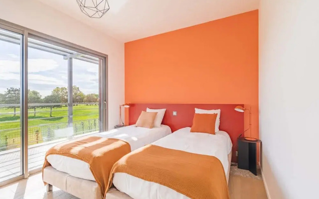 Villa 4 Bedrooms 8 PAX