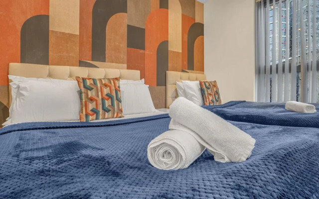 Comfyluxe 2bed 2bath,central,sleeps7,arcademachine