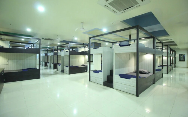 Jackpot In & Out Dormitory