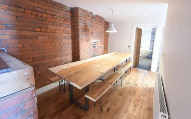 Stunning Penthouse Slps 20 (38 A4)