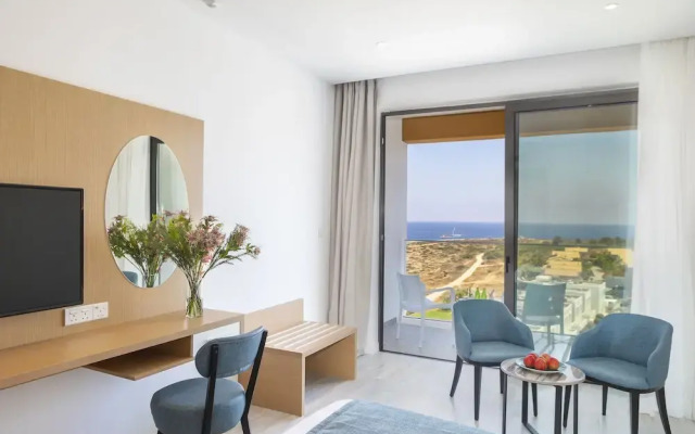 Leonardo Crystal Cove Hotel & Spa by the sea