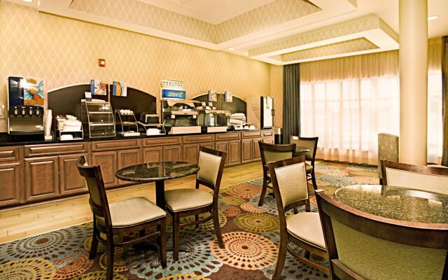 Holiday Inn Express Hotel & Suites Bossier City - Louisiana, an IHG Hotel