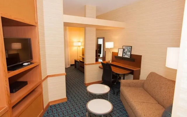 Comfort Inn & Suites South Akron
