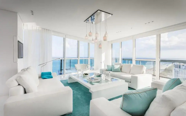 Setai Residences by Flashstay