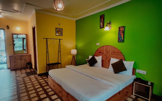 Tara Paying Guest House