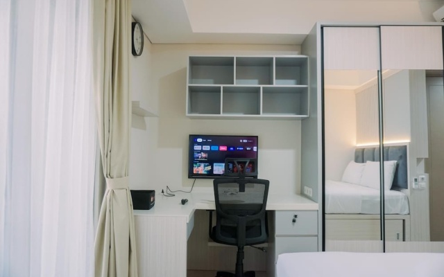 Homey And Warm Studio At 28Th Floor Gold Coast Apartment – Guest Rooms – Jakarta