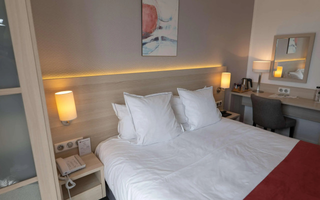 Best Western Plus Hôtel Le Roof