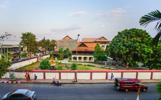 Parasol Inn Chiang Mai Old City Hotel