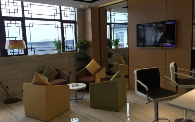 Suzhou Luzhi Riverside Inn Hostel
