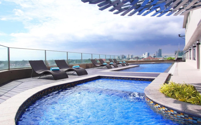 Acacia Hotel Manila
