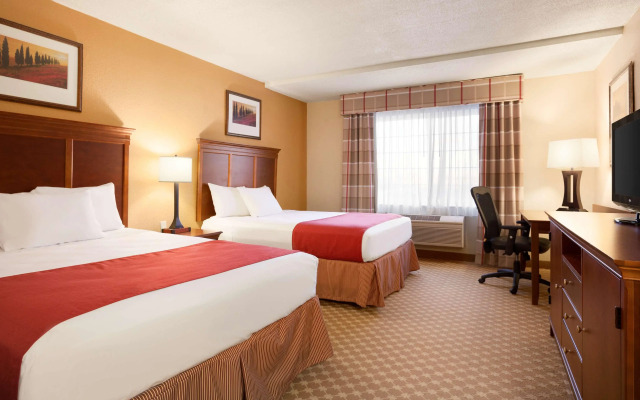 Portage Inn & Suites Kalamazoo