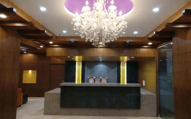 Triguna Clarks Inn