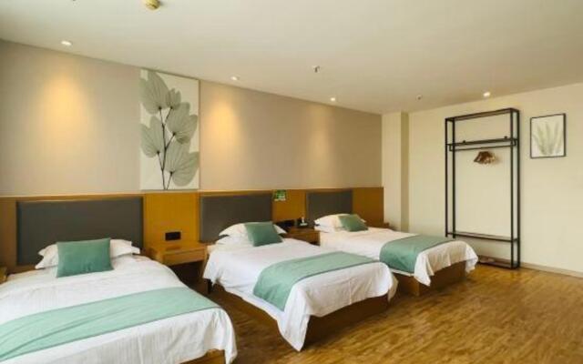 Green Haotai Hotel (Fengqiu Happiness Road Store)