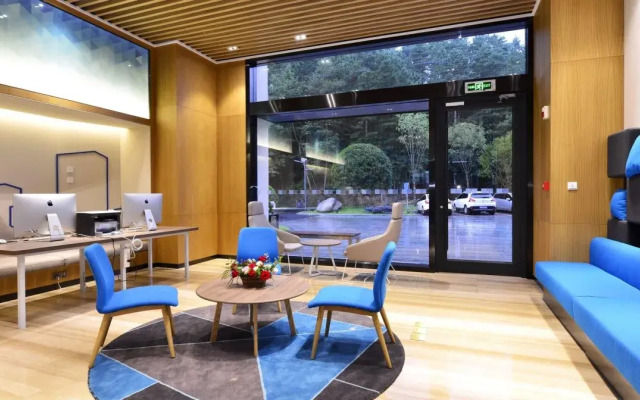 Holiday Inn Express Luanchuan