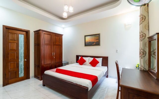 Oyo 222 Queen Hotel