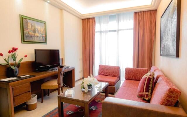 Kings Suite Hotel