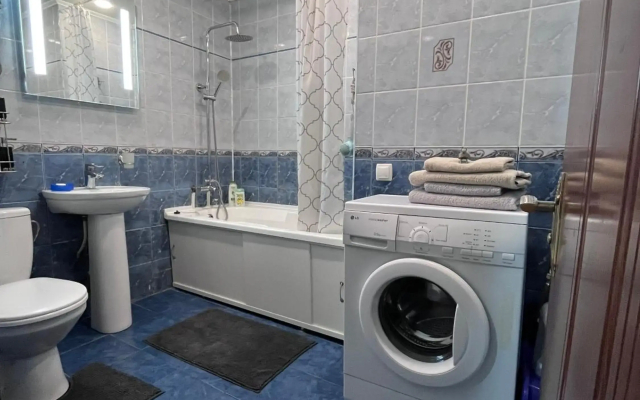 2 кімнатні апартаменти в парковій зоні ,Смарт TV 50"