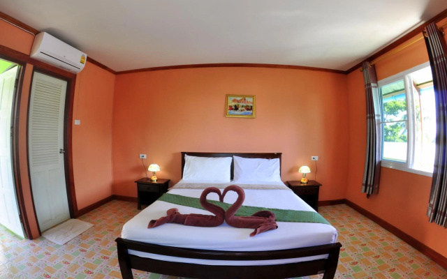Phi Phi Sand Sea House