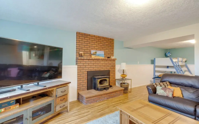 Rockaway Beach Vacation Rental: Walk to Ocean