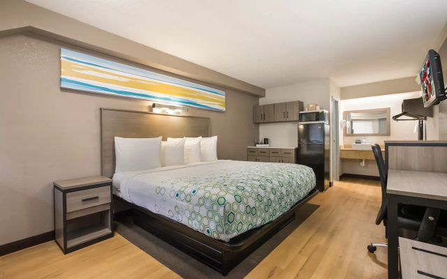 HomeTowne Studios By Red Roof Princeton – Ewing/ Lawrenceville