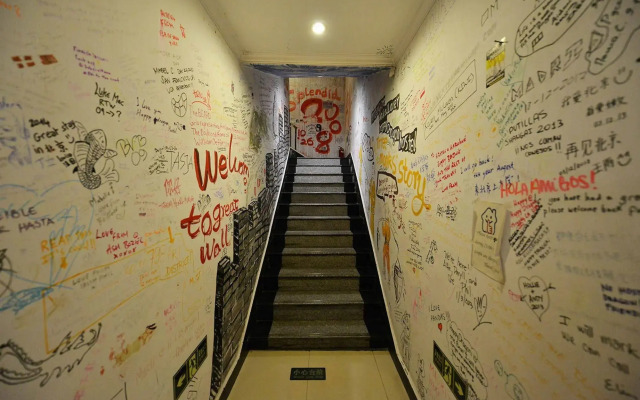 Happy Dragon Saga Youth Hostel