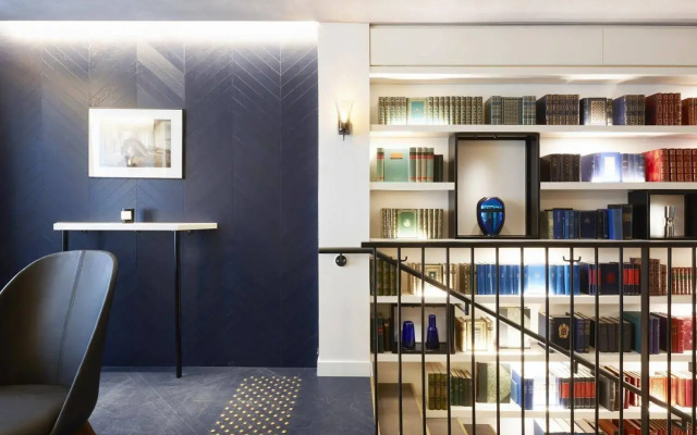 Perpetual Élysée Montaigne