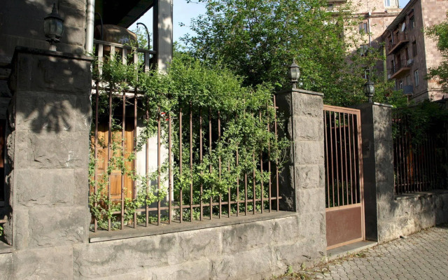City Hotel By Picnic