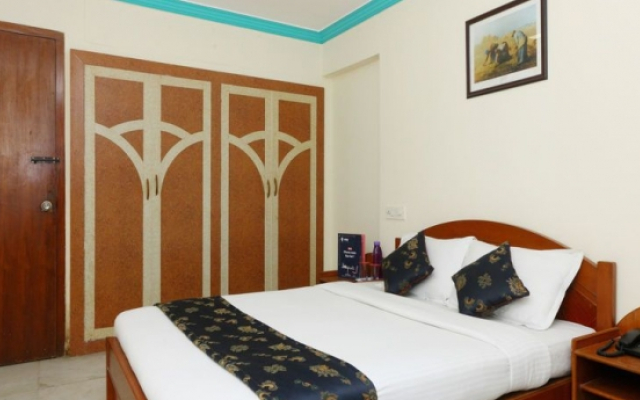 Oyo 13297 Neha Residency