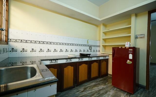 OYO 14172 Home Modern 2 BHK Palarivattam